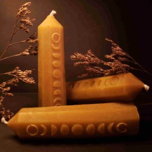 velas de cera de abejas natural con fases lunares para meditacion y rituales