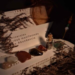 Set de minerales Prosperidad Manifestada con cuarzos, pulsera, botellita y bolsita para abundancia y oportunidades
